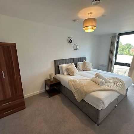 Stylish Central York Apartment Free Parking & Gym エクステリア 写真