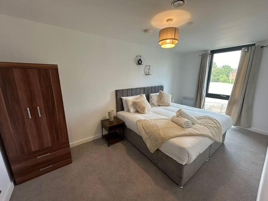 Stylish Central York Apartment Free Parking & Gym エクステリア 写真